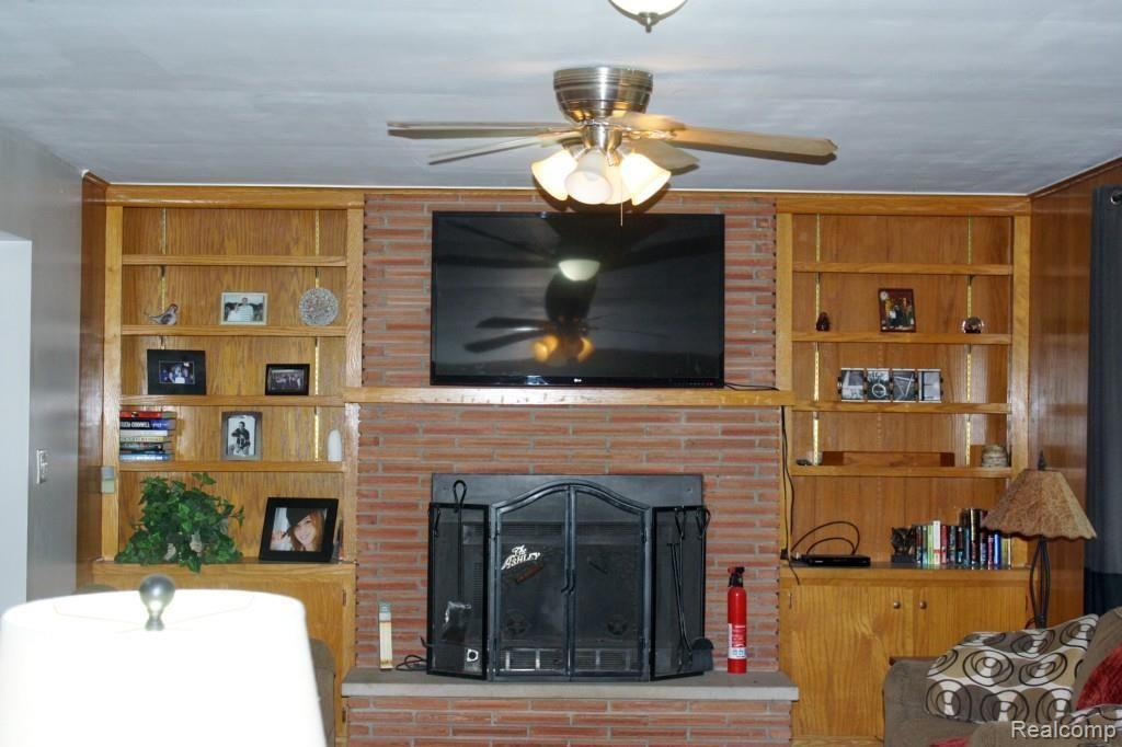 17400 Beech Daly Road Romulus, MI 48174 - Photo 2 of 29 IMG_5779_1.jpg