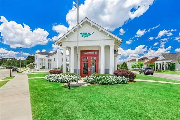 $165,000 | 984 Beauregard Parkway, Covington, LA 70433