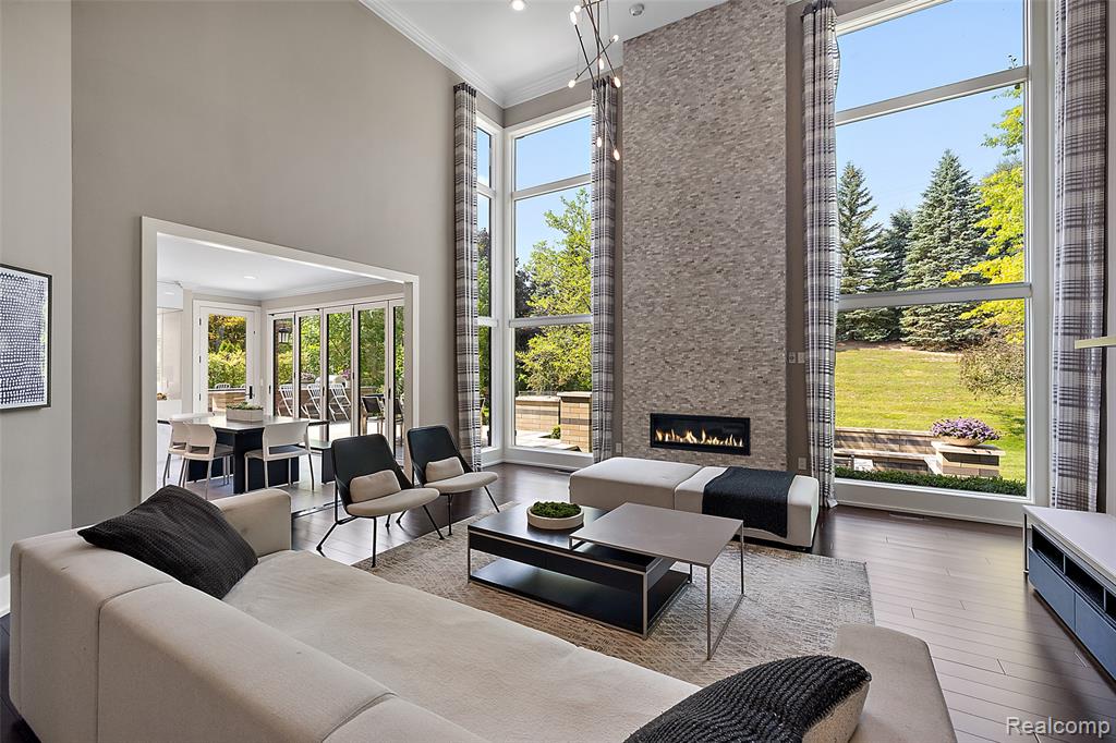 628 Springview Drive Rochester, MI 48307 - Photo 12 of 50 Gallery Image 12