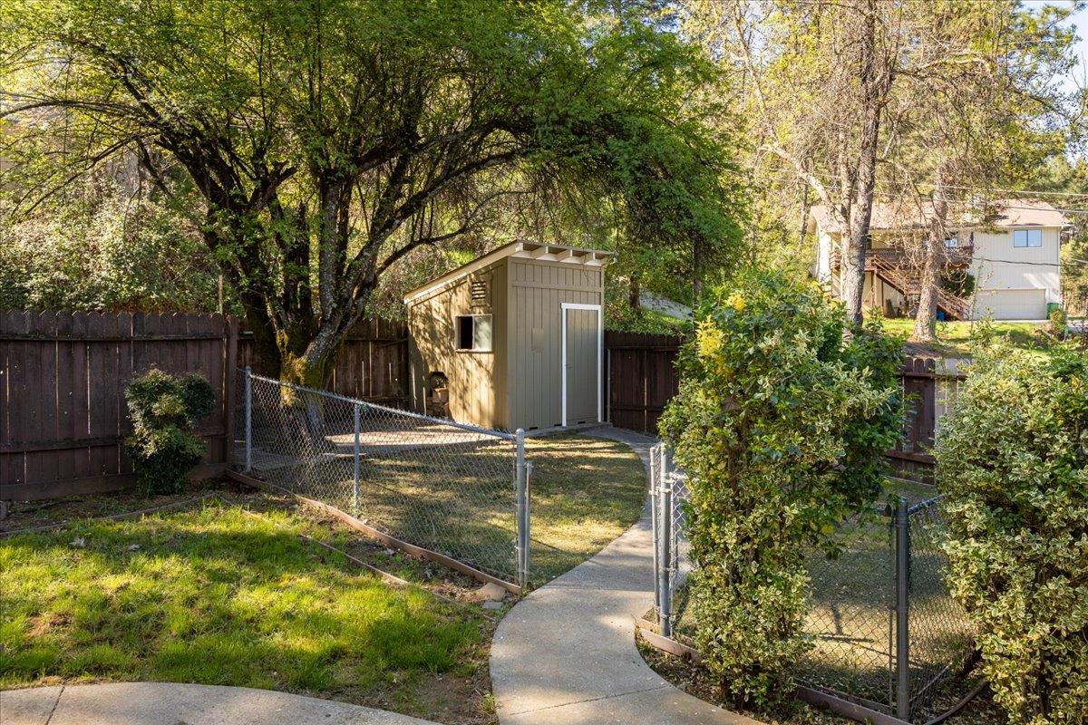 11146 Ragan Way Grass Valley, CA 95949 - Photo 30 of 34