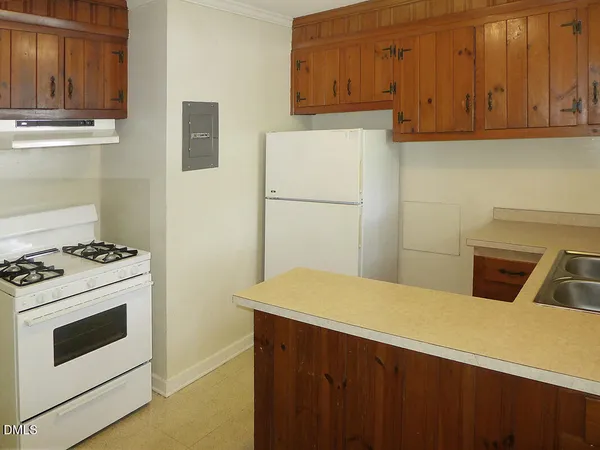 $1,095 | 529 Hillsborough Street, Unit G2, Chapel Hill, NC 27514