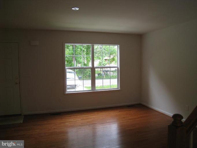1307 Steamboat Road Shady Side, MD 20764 - Photo 4 of 5 Living Room
