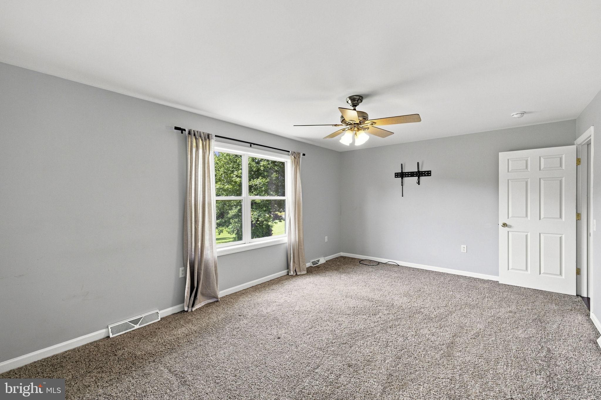 1245 Parish Road Reva, VA 22735 - Photo 28 of 70 Primary Bedroom