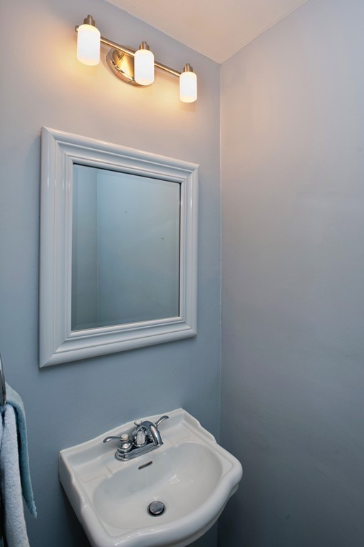 4 Fisher Road Hingham, MA 02043 - Photo 17 of 25 Gallery Image 17
