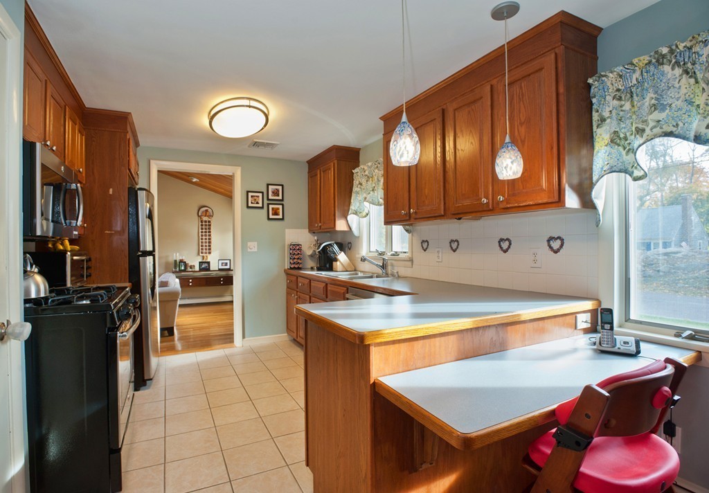 4 Fisher Road Hingham, MA 02043 - Photo 8 of 25 Gallery Image 8