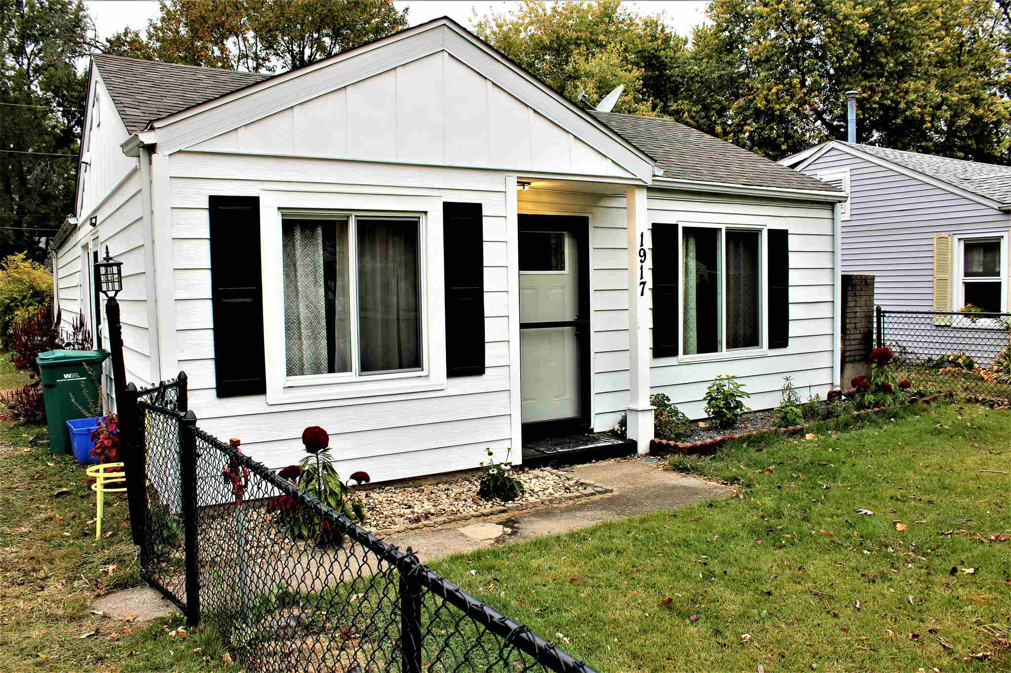 1917 North 20th Street Springfield, IL 62702 - Photo 3 of 27 Gallery Image 3