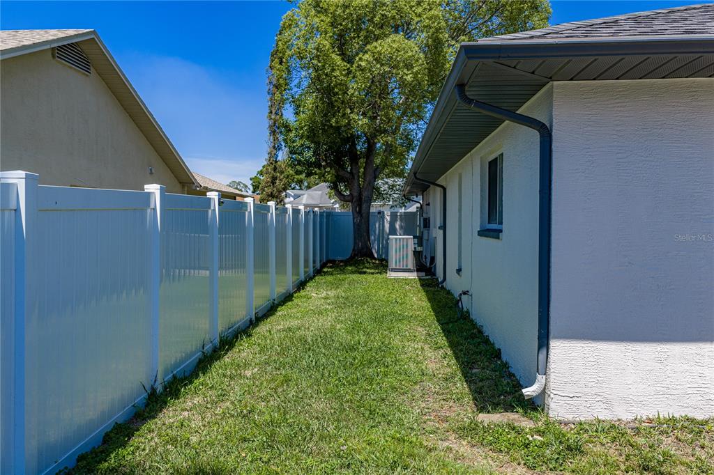 7435 Kilbride Court Weeki Wachee, FL 34613 - Photo 55 of 67 a view of a backyard