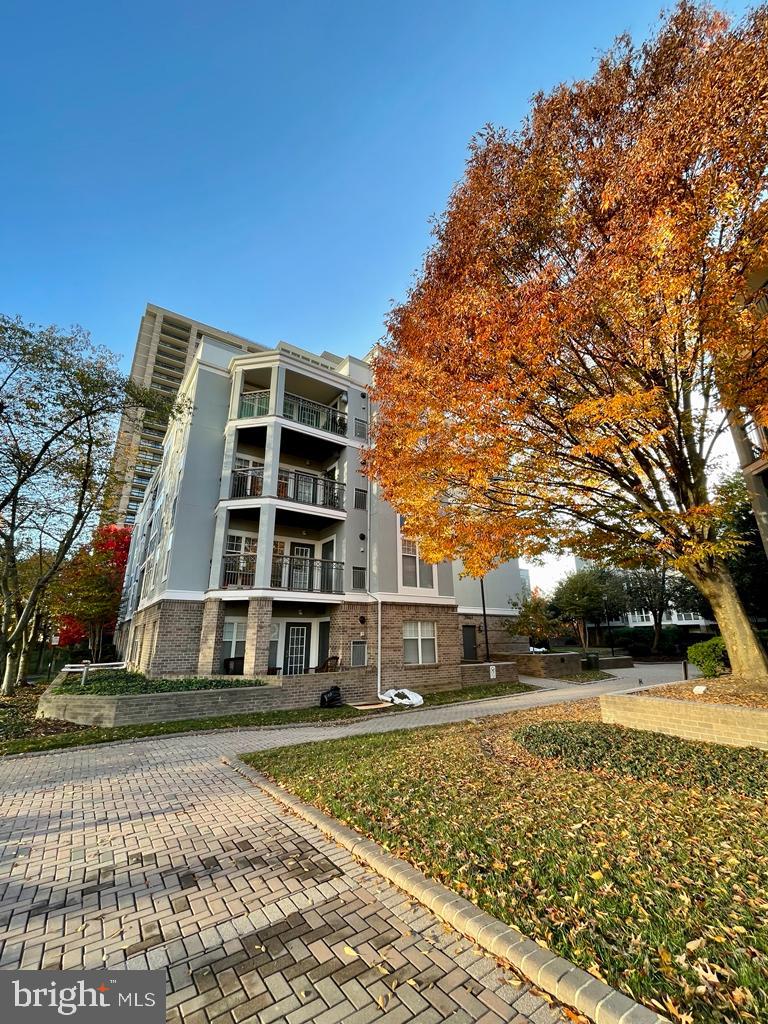 5563 Seminary Road, Unit 216 Falls Church, VA 22041 - Photo 40 of 44 5563 Building