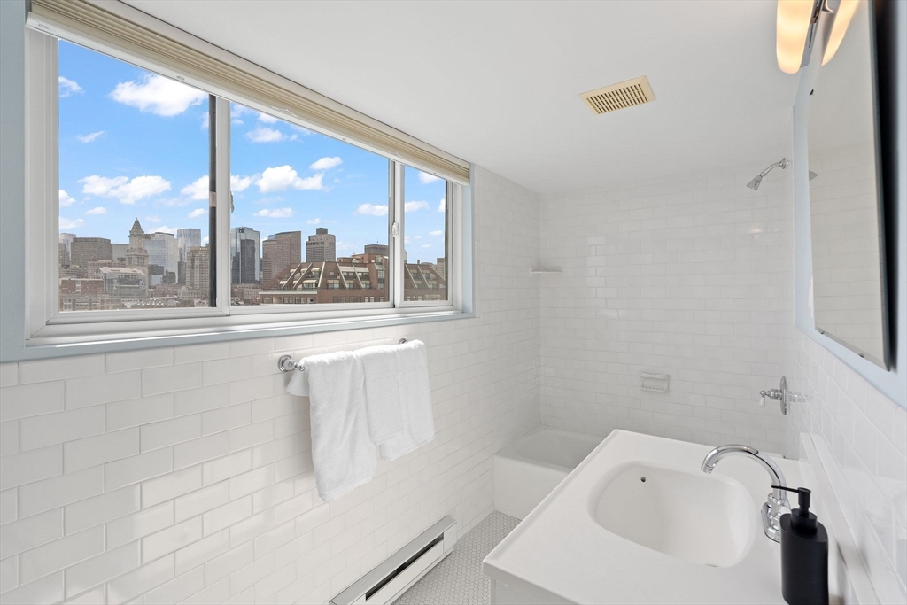 357 Commercial Street, Unit 720 Boston, MA 02109 - Photo 12 of 16