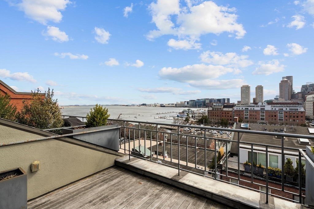 357 Commercial Street, Unit 720 Boston, MA 02109 - Photo 4 of 16