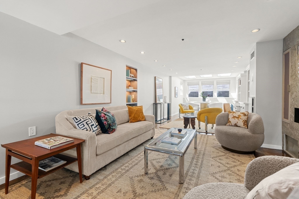 357 Commercial Street, Unit 720 Boston, MA 02109 - Photo 5 of 16