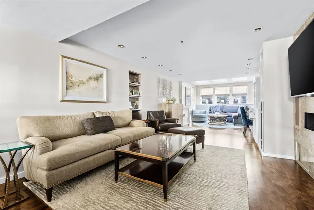 $1,600,000 | 357 Commercial Street, Unit 720, Boston, MA 02109