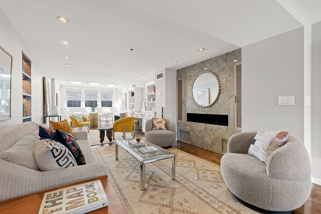 357 Commercial Street, Unit 720 Boston, MA 02109 - Photo 6 of 16