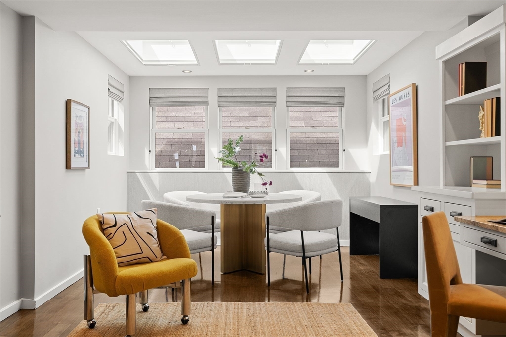 357 Commercial Street, Unit 720 Boston, MA 02109 - Photo 8 of 16