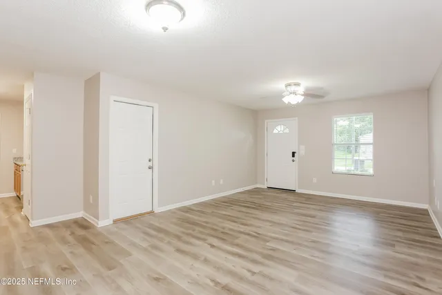 $1,745 | 3750 Warwick Street, Jacksonville, FL 32207