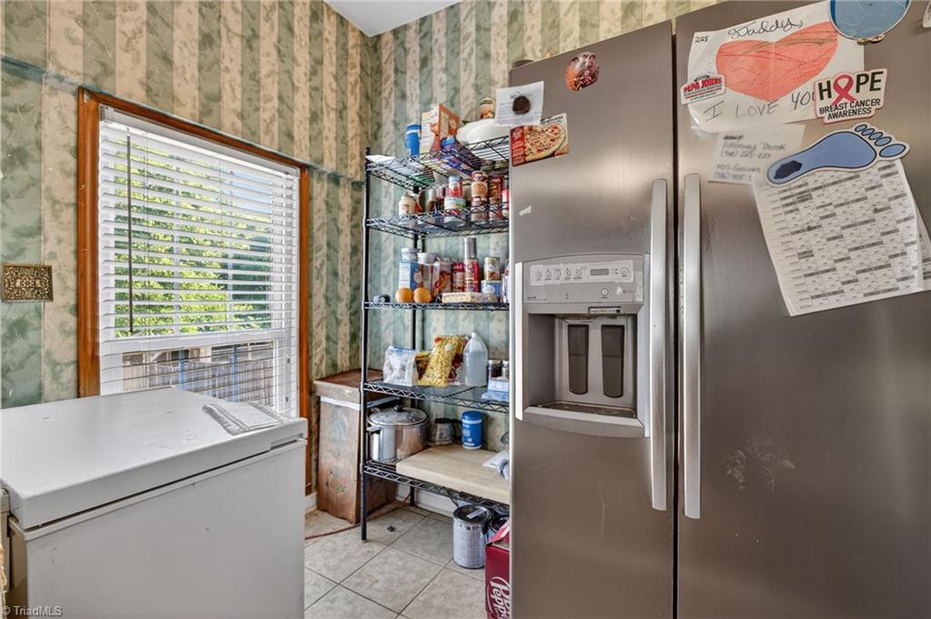 1305 East Meadow Road Eden, NC 27288 - Photo 13 of 29