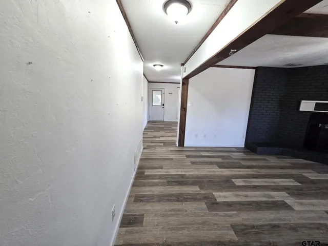 a view of a entryway