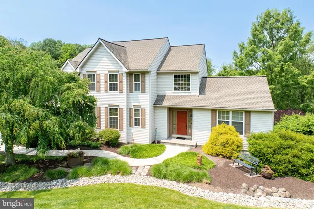 $565,000 | 315 Martingale Circle, Coatesville, PA 19320