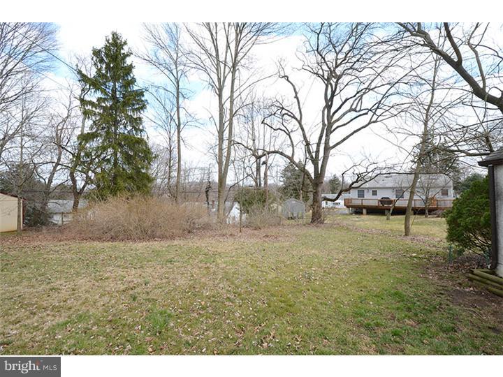 105 Barren Road Newtown Square, PA 19073 - Photo 25 of 25 Back Yard