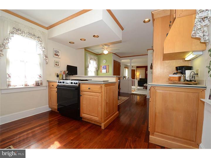 105 Barren Road Newtown Square, PA 19073 - Photo 9 of 25 Kitchen