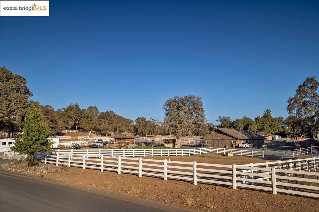 20747 Rising Hill Circle Groveland, CA 95321 - Photo 31 of 60 a view of city from balcony