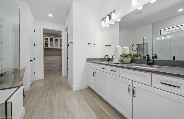 $613,125 | 12599 Quartz Drive, Alva, FL 33920