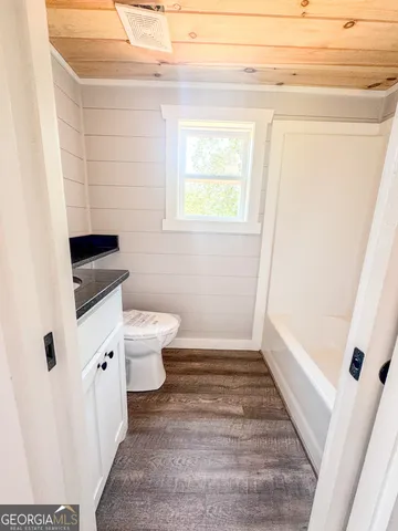 $289,800 | 527 Saunders Road, Franklin, NC 28734