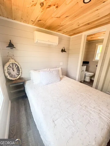 $289,800 | 527 Saunders Road, Franklin, NC 28734