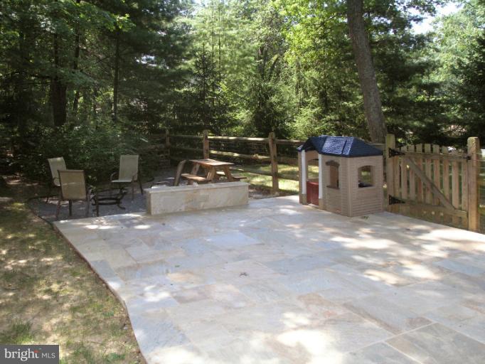 2419 Silver Fox Lane Reston, VA 20191 - Photo 4 of 30 a view of a backyard with sitting area