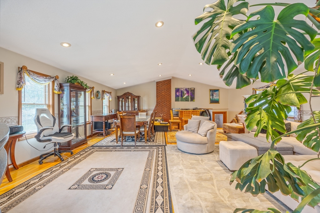 60 Elizabeth Street Feeding Hills, MA 01030 - Photo 20 of 39 a living room with patio furniture and a potted plant