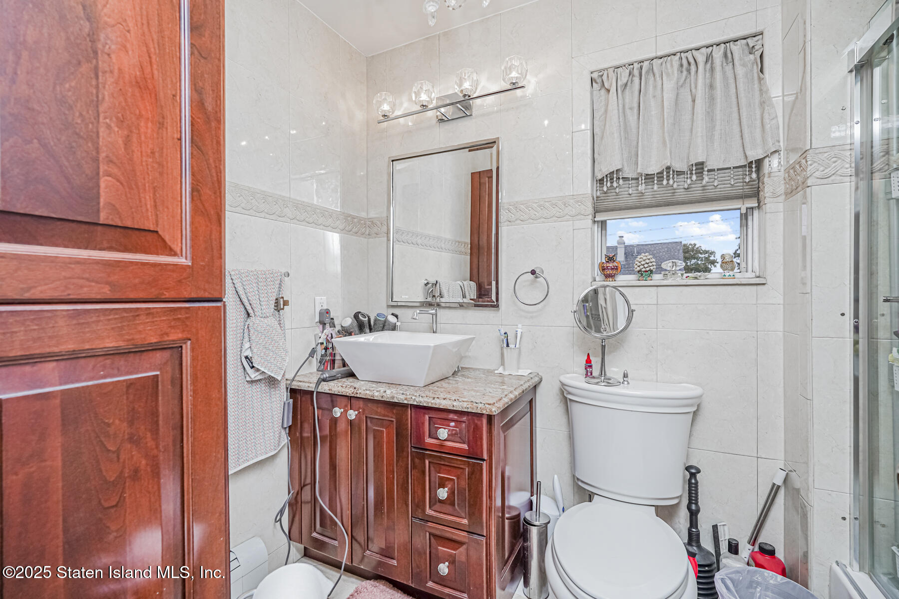 493 Willowbrook Road Staten Island, NY 10314 - Photo 18 of 38 ENSUITE