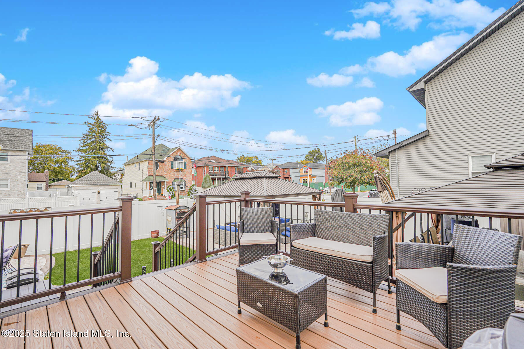 493 Willowbrook Road Staten Island, NY 10314 - Photo 24 of 38 DECK