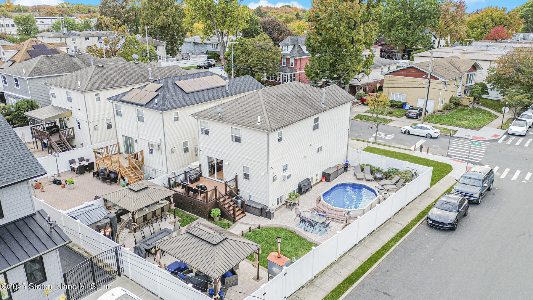 493 Willowbrook Road Staten Island, NY 10314 - Photo 5 of 38 DRONE