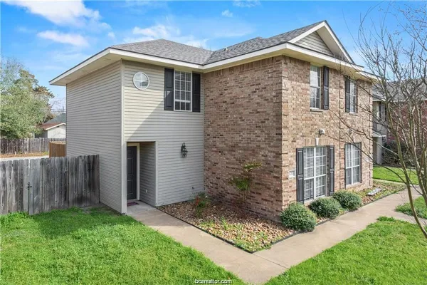 $2,000 | 1233 Oney Hervey Drive, College Station, TX 77840