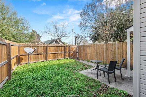 $2,000 | 1233 Oney Hervey Drive, College Station, TX 77840