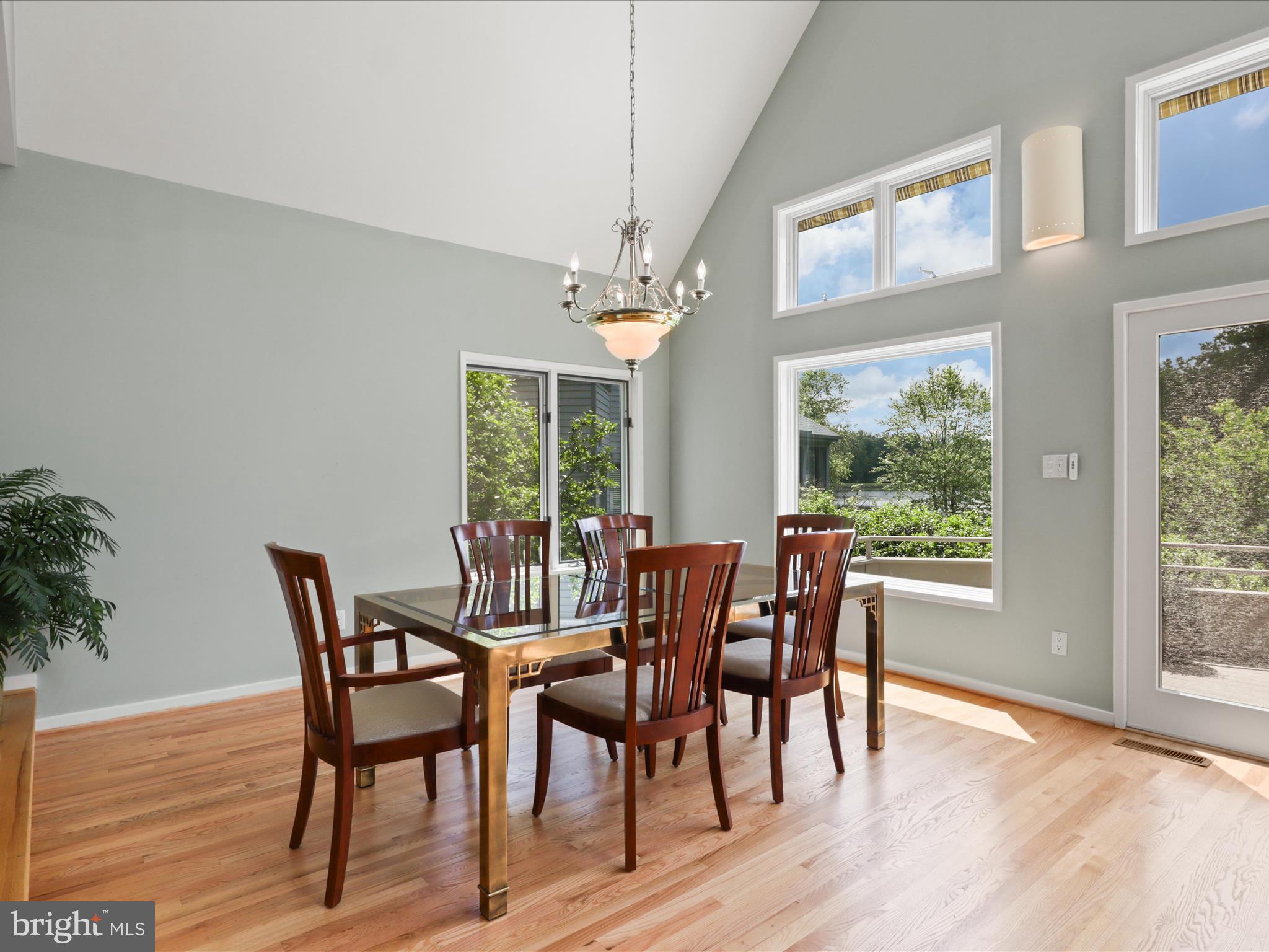 11583 Greenwich Point Road Reston, VA 20194 - Photo 10 of 57 Gallery Image 10