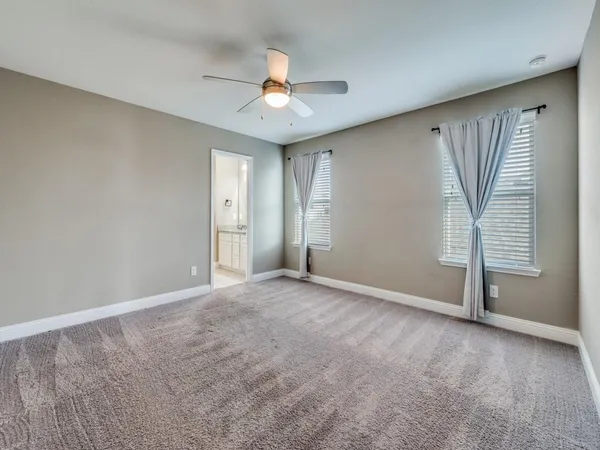 $2,800 | 2612 Wayne Avenue, Aubrey, TX 76227