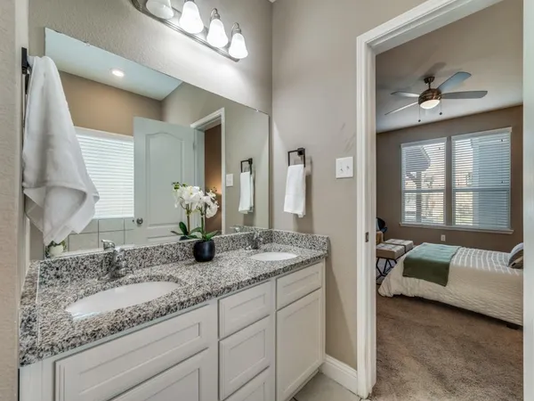 $2,800 | 2612 Wayne Avenue, Aubrey, TX 76227