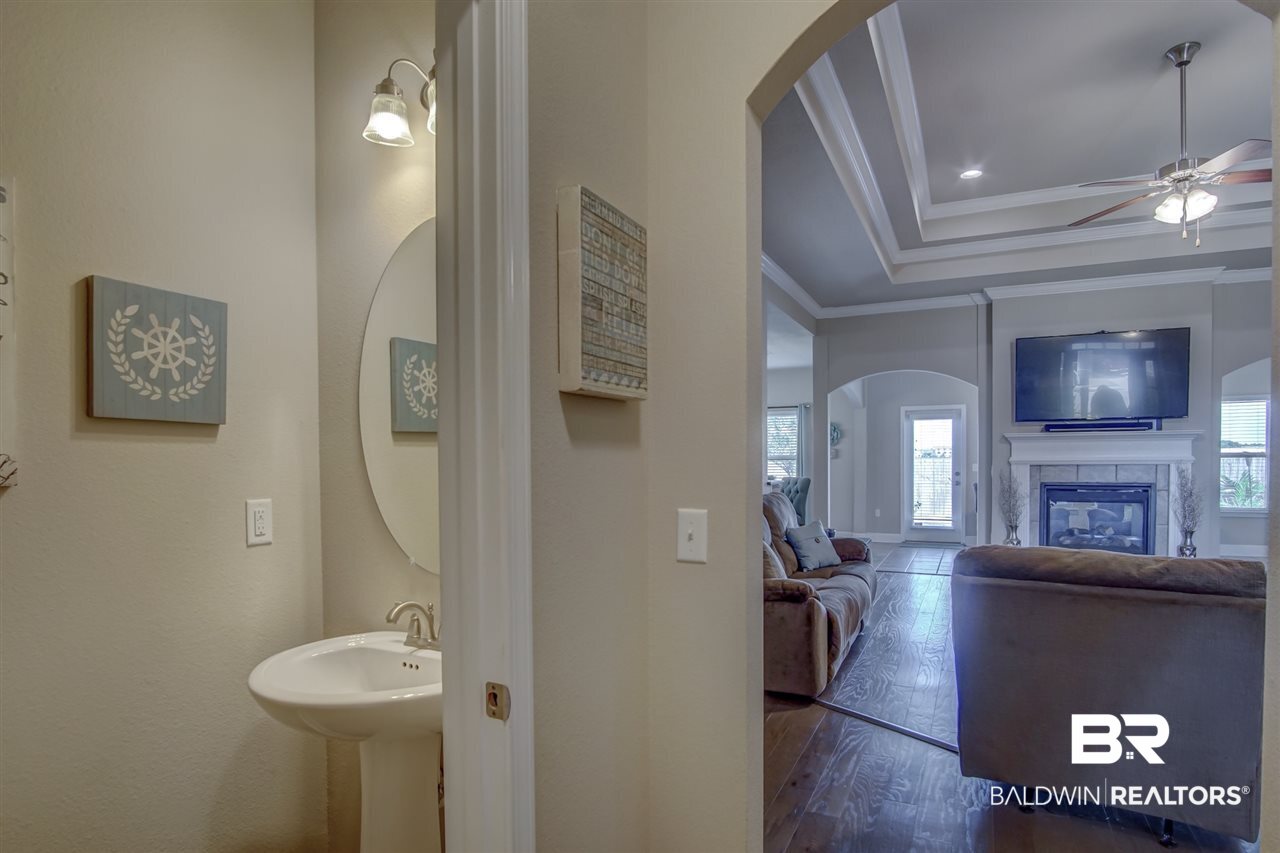 7111 Rocky Rd Loop Gulf Shores, AL 36542 - Photo 21 of 40 Half Bath