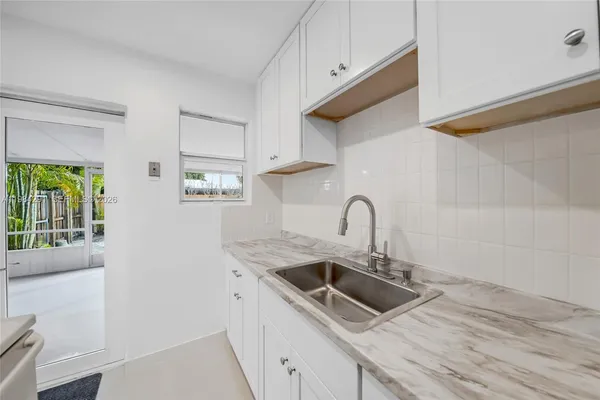 $2,650 | 27 Suffolk Avenue, Hialeah, FL 33010