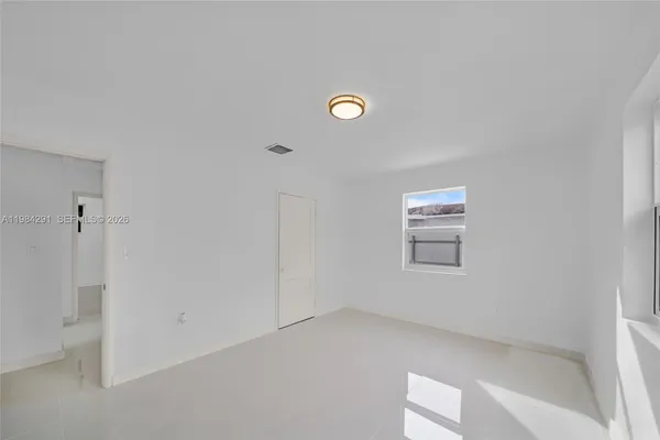 $2,650 | 27 Suffolk Avenue, Hialeah, FL 33010