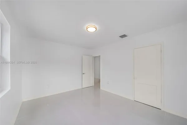 $2,650 | 27 Suffolk Avenue, Hialeah, FL 33010