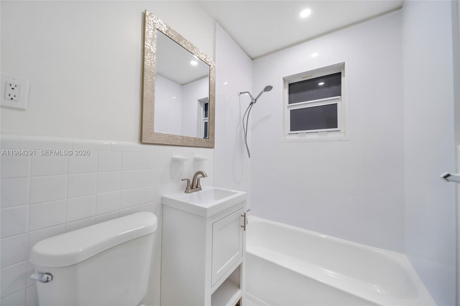 27 Suffolk Avenue Hialeah, FL 33010 - Photo 25 of 40