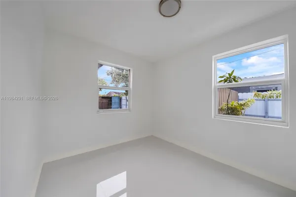 $2,650 | 27 Suffolk Avenue, Hialeah, FL 33010