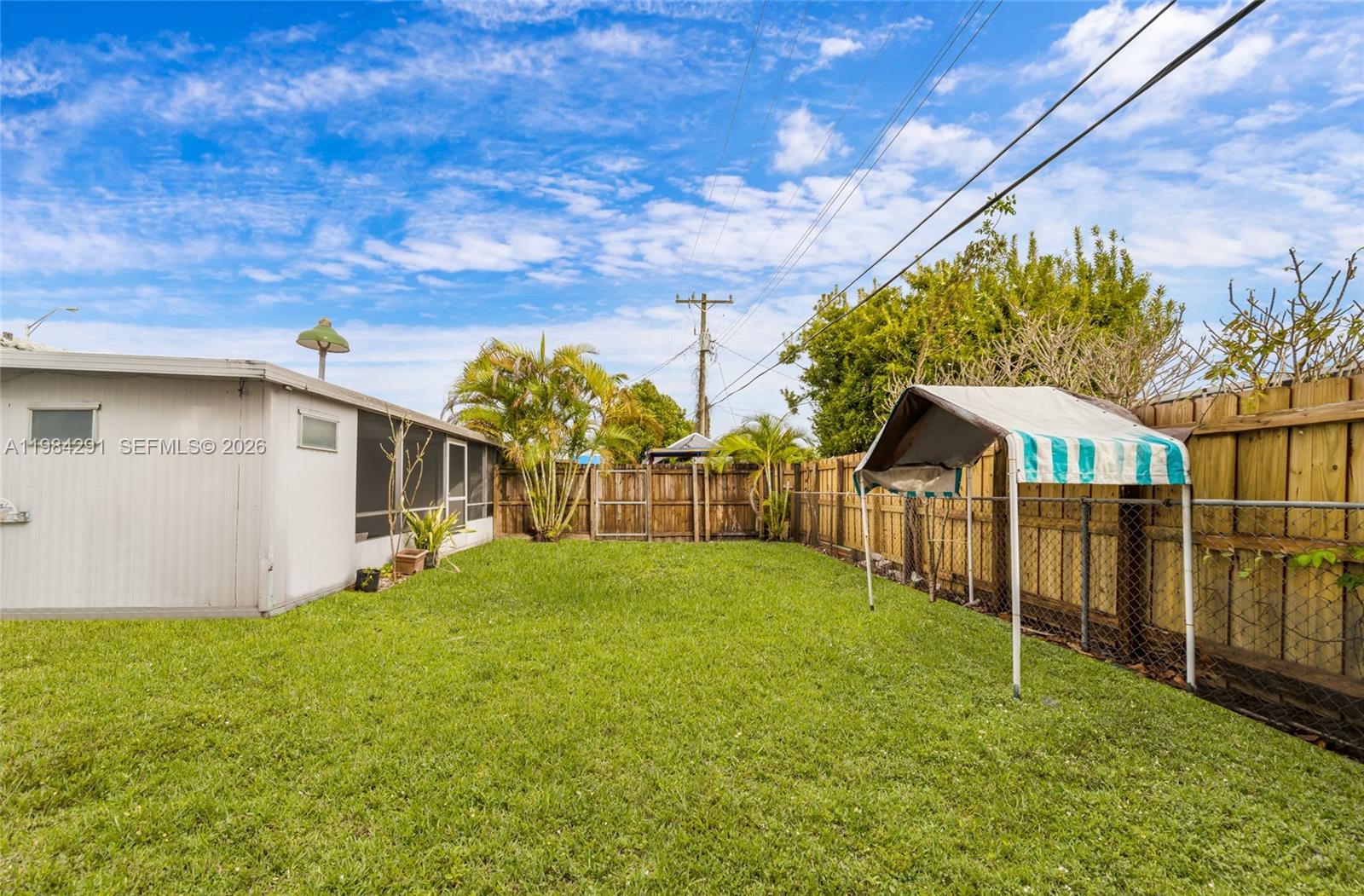 27 Suffolk Avenue Hialeah, FL 33010 - Photo 38 of 40