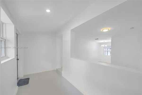 $2,650 | 27 Suffolk Avenue, Hialeah, FL 33010