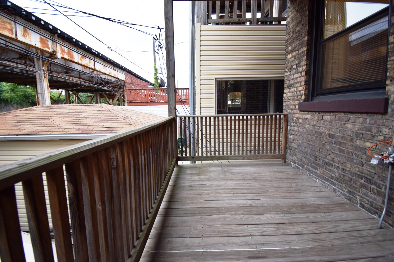 4326 North Kenmore Avenue, Unit 1 Chicago, IL 60613 - Photo 14 of 14 a view of outdoor space and deck