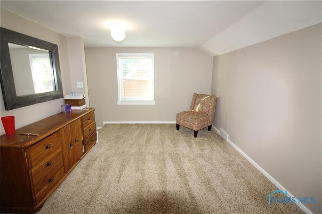 4107 Elmhurst Road Toledo, OH 43613 - Photo 10 of 29 Gallery Image 10
