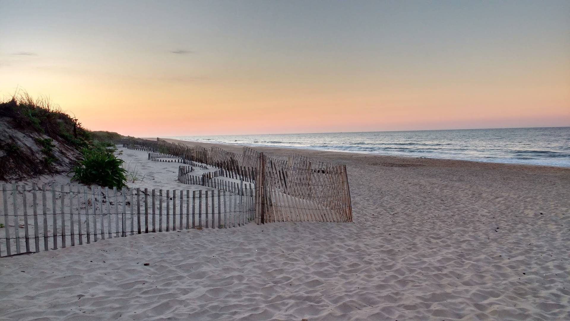 32 Surf Drive Amagansett, NY 11930 - Photo 13 of 14 a view of a terrace