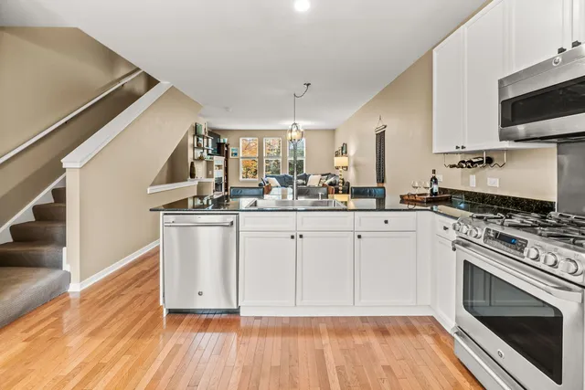 $389,000 | 605 Grove Lane, Forest Park, IL 60130